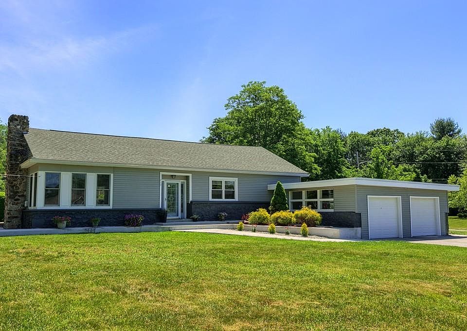 239 Fiske St, Tewksbury, MA 01876 Zillow
