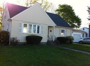 6 Ray St, Johnston, RI 02919