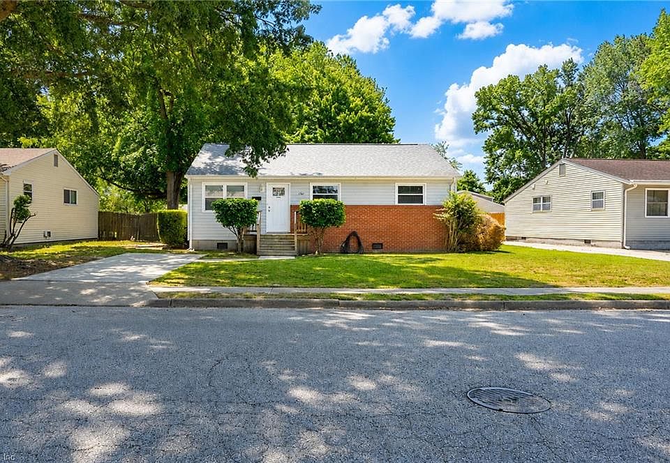 1st image of 1532 Adams Cir