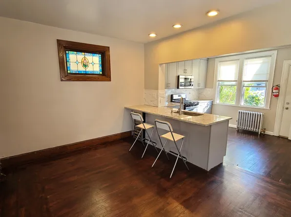 1511 40th Street image 4 of 22