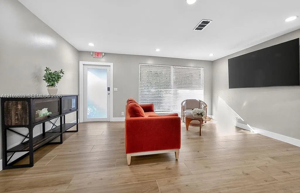 North Palm Beach Village — Photo 3