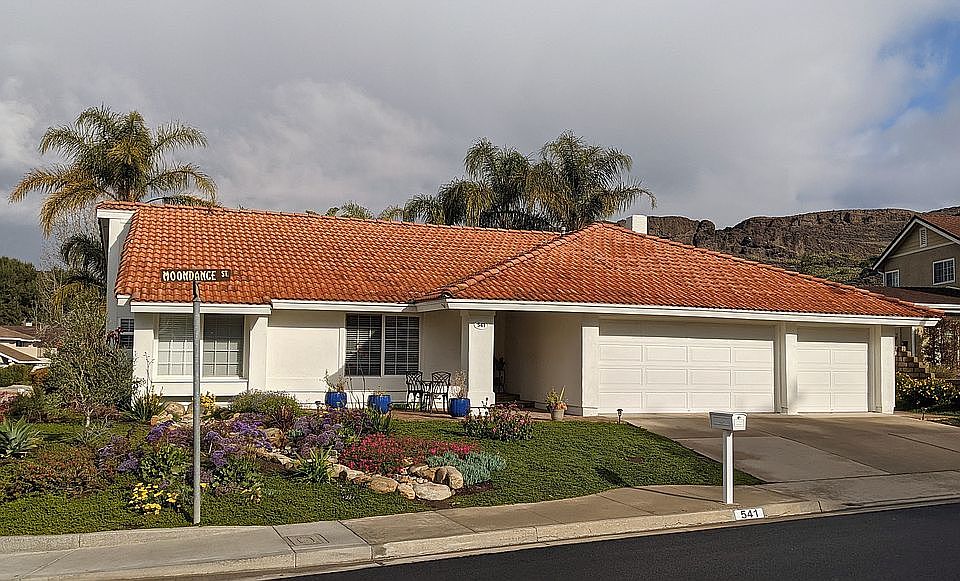 1st image of 541 Moondance St