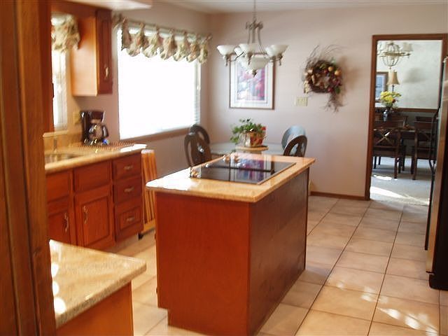 2nd image of 3170 Springmeadow Dr