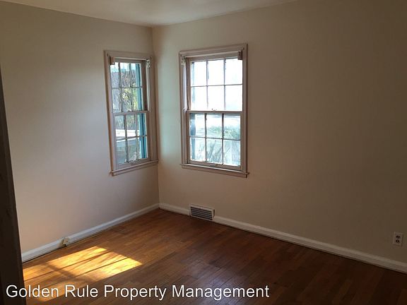 4th image of 212 E Curtis St