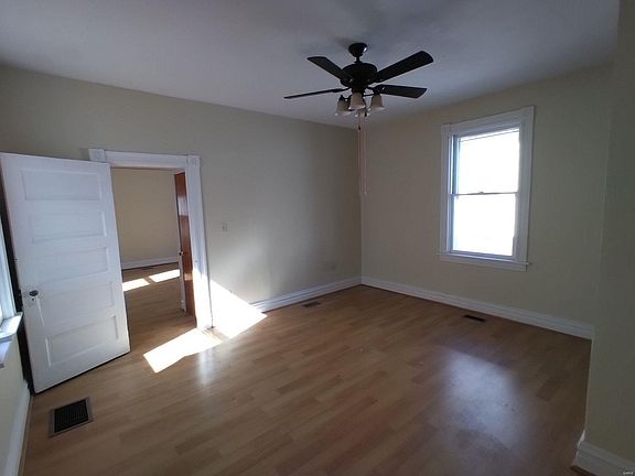 5th image of 1703 Marconi Ave