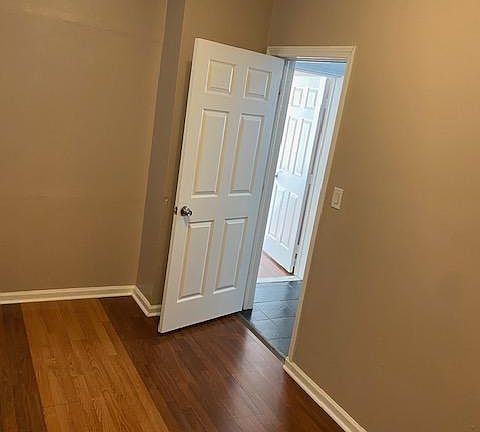 5th image of 53 Ann St #1