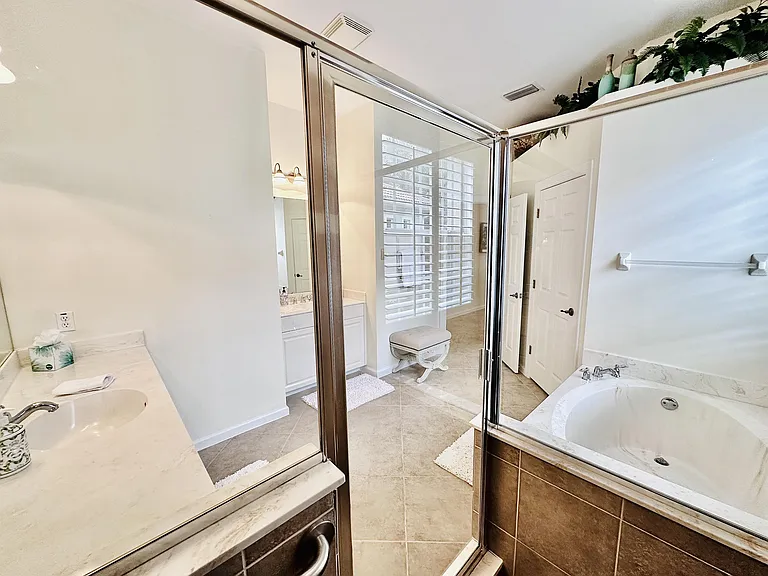 16152 Parque Ln — Photo 17