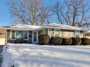 2201 Prospect Ave, West Des Moines, IA 50265
