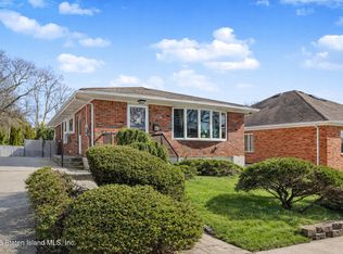 111 Chapin Ave, Staten Island, NY 10304