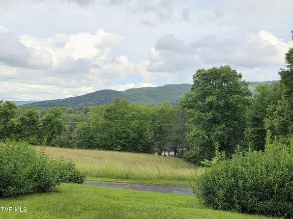 1504 Southwest Ave, Johnson City, TN 37604