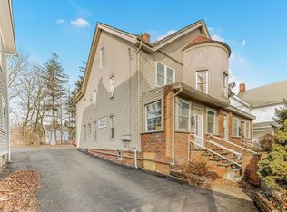 7 Sproat St, Middletown, NY 10940