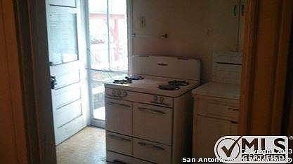 3rd image of 507 Carroll St