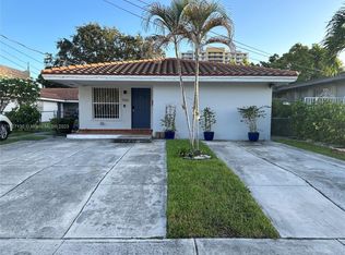 933 SW 10th St #933, Miami, FL 33130