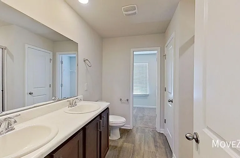 9319 Vineyard Grove Ln NE — Photo 28