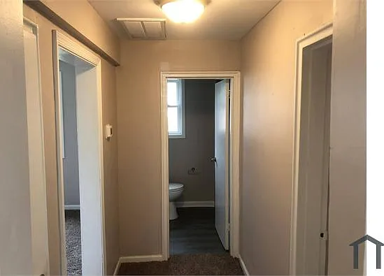 1301 N Woodington Rd — Photo 8