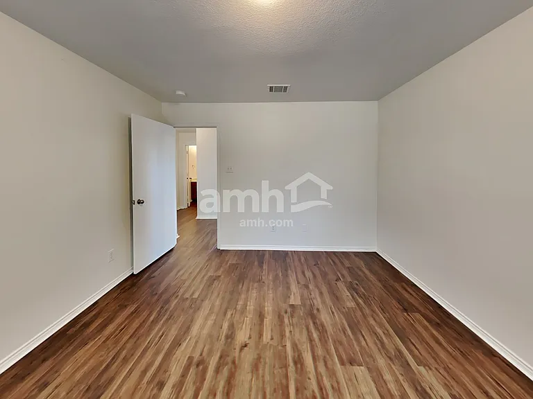 2014 Kingsbridge Dr — Photo 15