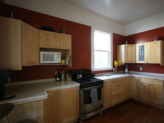 4th image of 189 Precita Ave