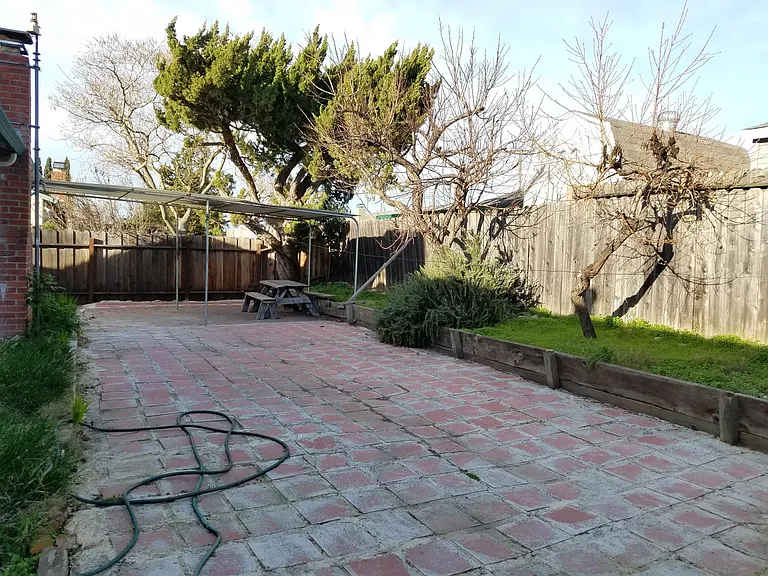 3144 Ida Dr — Photo 35