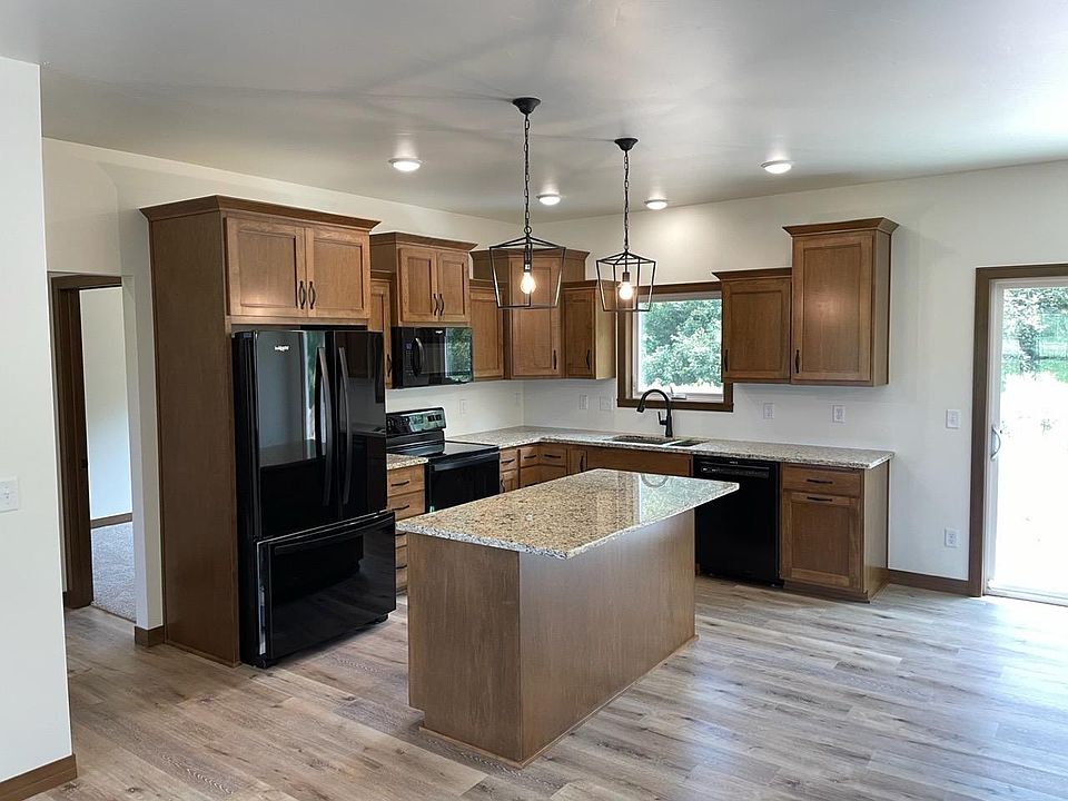 129 Madison Way, Shawano, WI 54166 Zillow