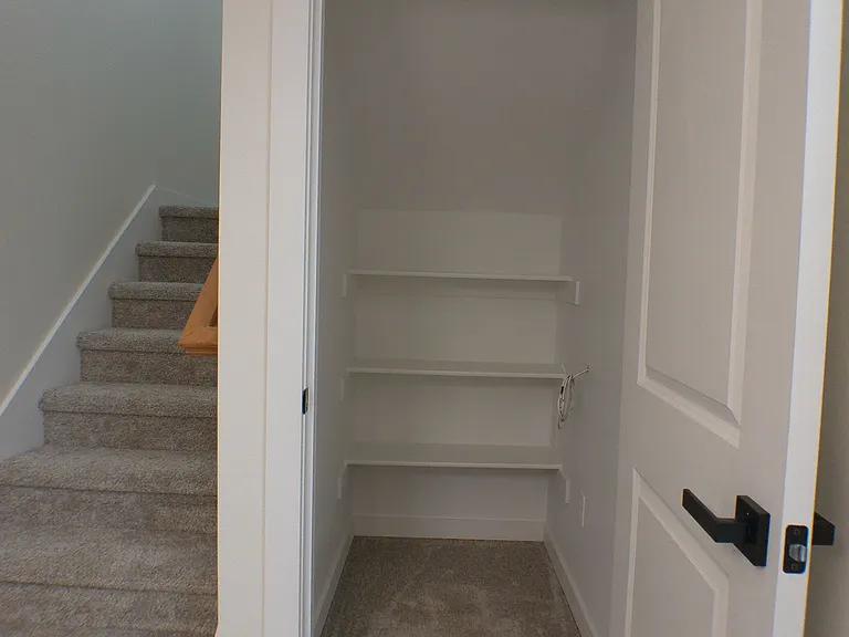 528 S 7th St — Photo 11