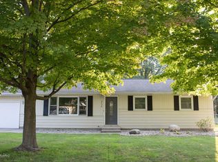 2452 William Ave, Holland, MI 49424