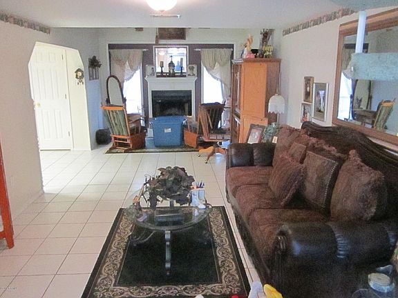 4th image of 5905 Debuse Rd