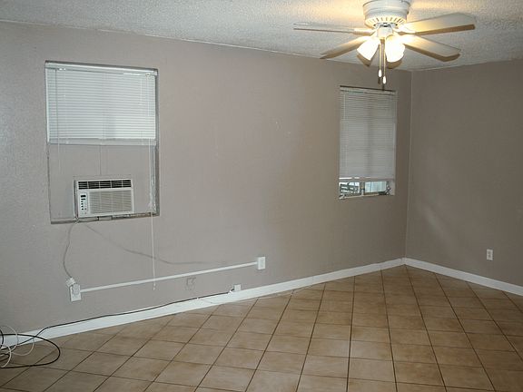 4th image of 714 Daniels Ave APT 2