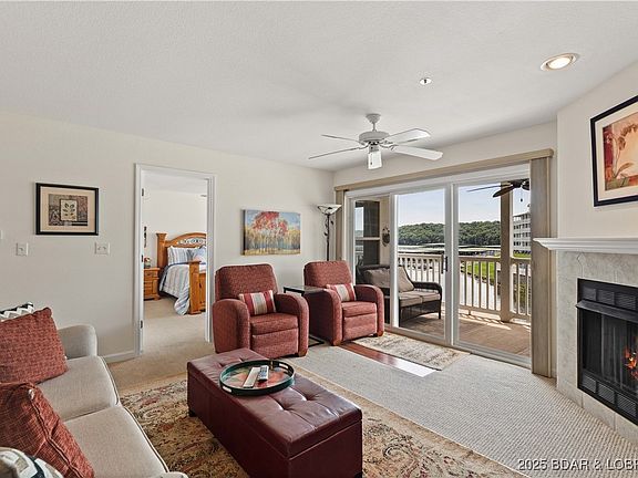 4th image of 4800 Eagleview Dr #323