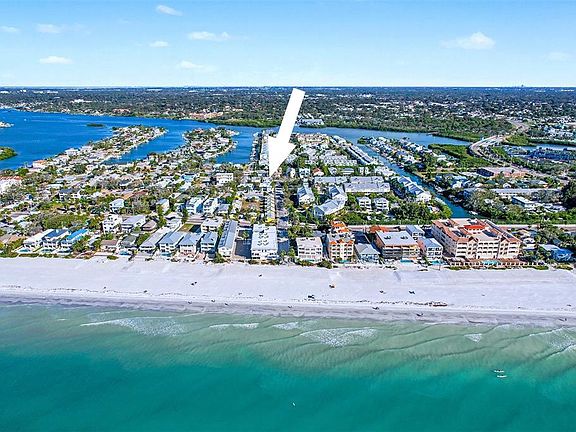 3rd image of 700 2nd St #B