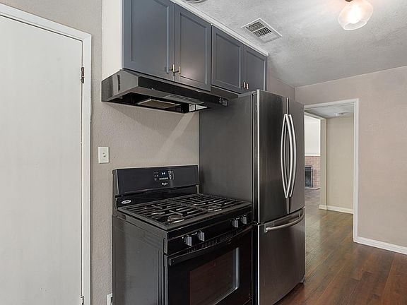 5th image of 5205 63rd St