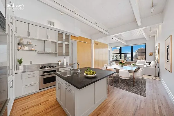 Rented by Sotheby's International Realty | media 7