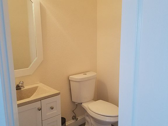 5th image of 4620 Thistle Creek Ct