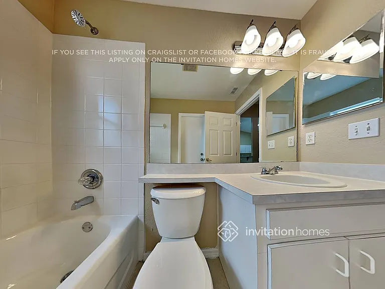 7673 Canterbury Cir — Photo 18