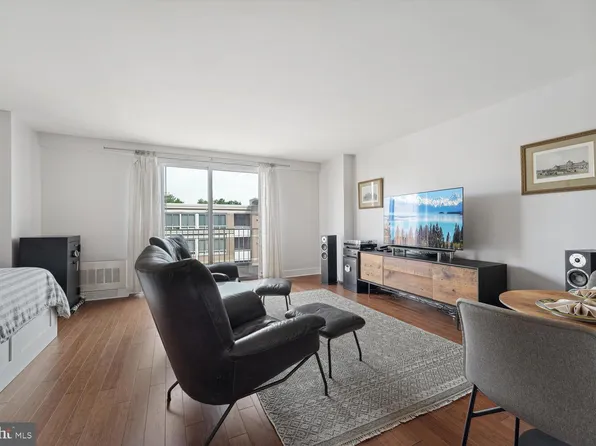 800 4th St SW APT N516, Washington, DC 20024