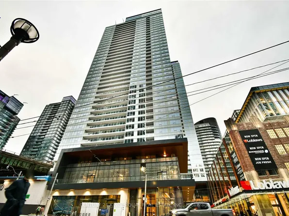 19 Bathurst St, Toronto, ON