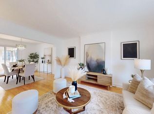 36 Connorvale Ave, Toronto, ON M8W4A1