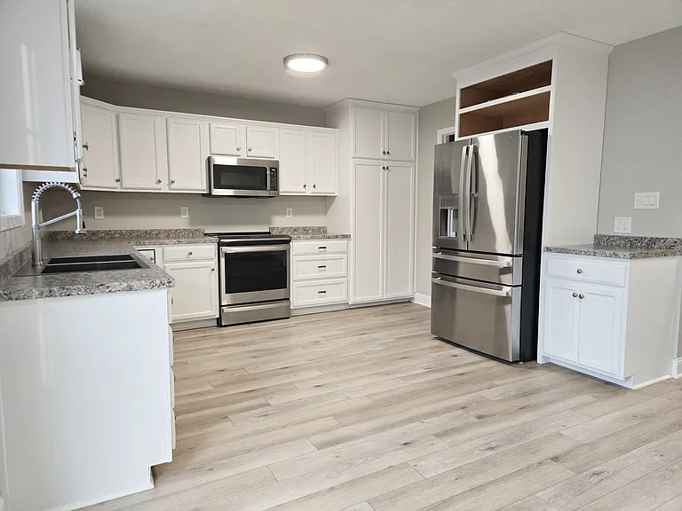 3600 Old Forest Rd #34 — Photo 3