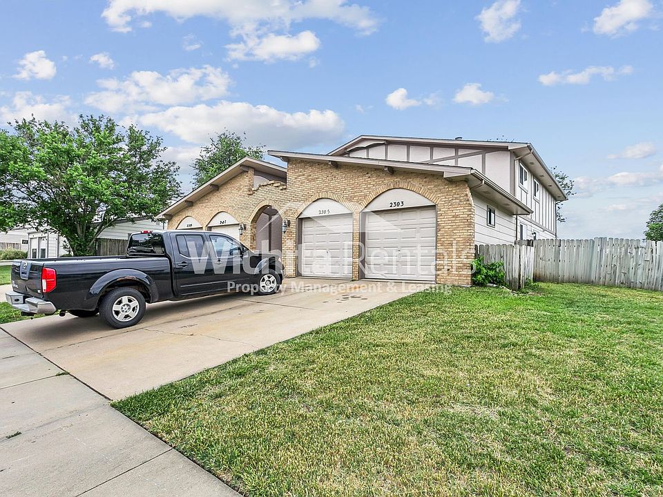 1st image of 2303 S White Oak Dr