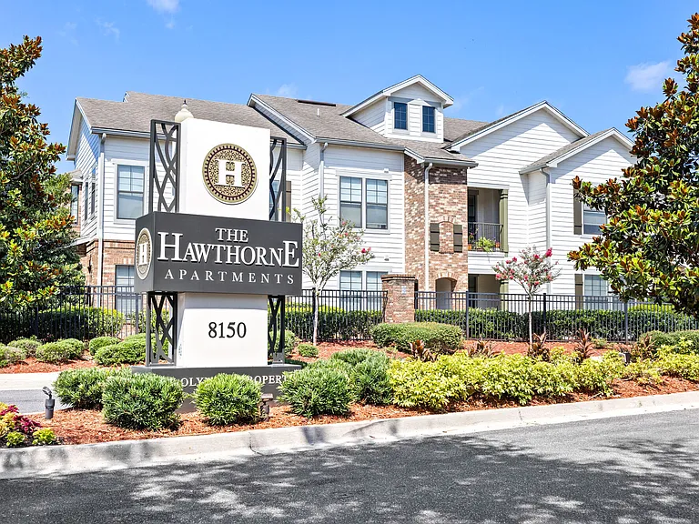 The Hawthorne — Photo 39