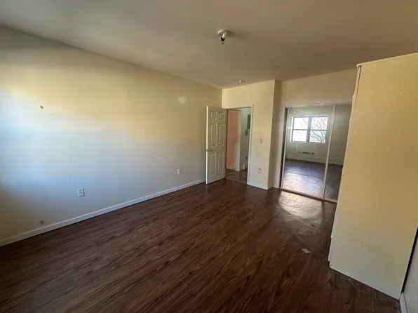 901 East 180th Street image 7 of 9