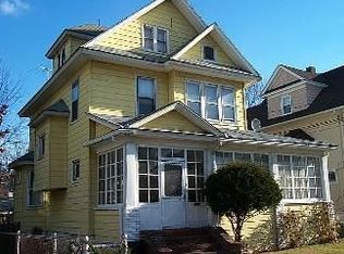 19 Tredwell Ave, Lynbrook, NY 11563