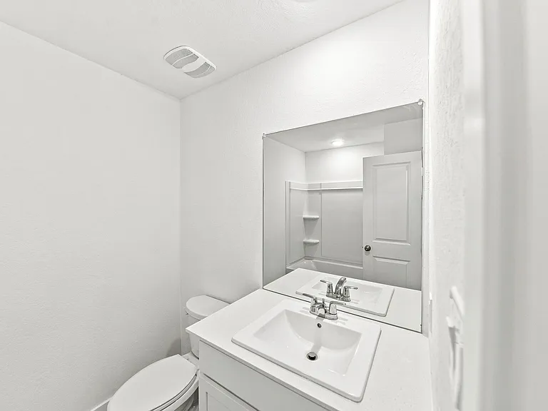 271 Zyra Ave — Photo 31