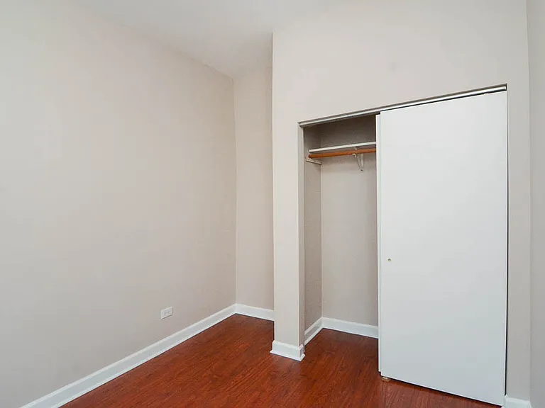 2143 W Chicago Ave #4 — Photo 11