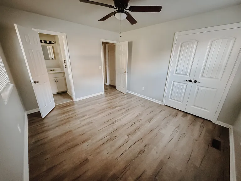 6336 N Hammond Ave — Photo 20