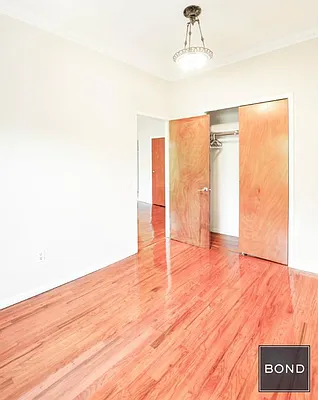 Rented by Bond New York | media 42