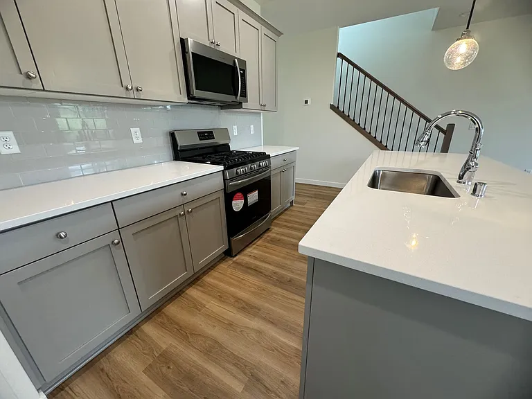 6926 N Madison Cir — Photo 5