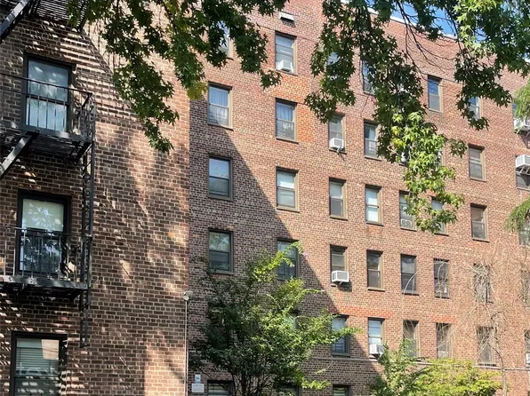 6215 53rd Avenue #1A, Maspeth, NY 11378