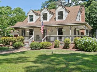 7743 Waters Edge Ln, Gloucester Point, VA 23062