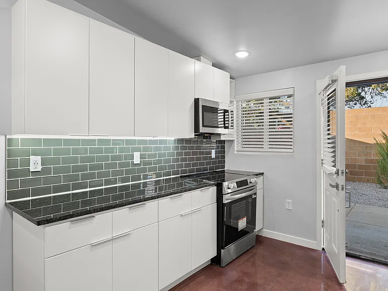1621 Wyoming Ave #A — Photo 9