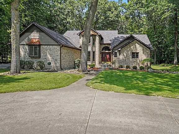 4th image of 3609 Winding Pine Dr